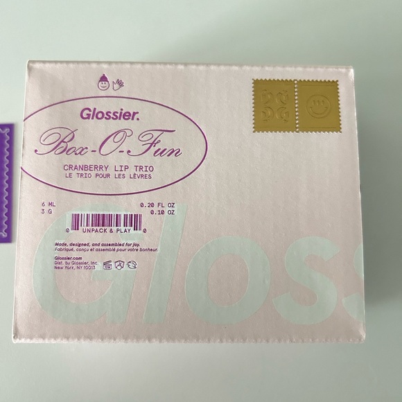 Glossier Cranberry Trio (2023) BNIB & Seasonal Winter Sticker - Picture 2 of 7